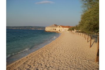 Hrvaška Privát Kaštel Novi, Eksterier